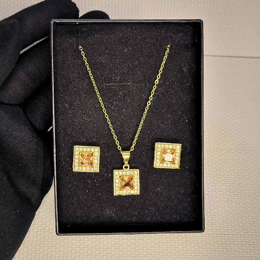 Elegent square Necklace with earrings - Golden