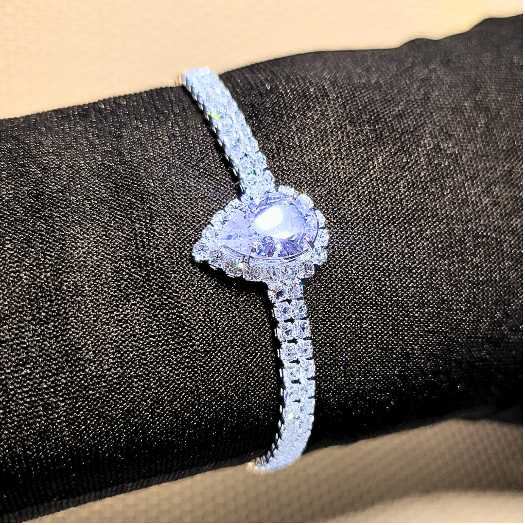 Luxury Crystal Teardrop Bracelet