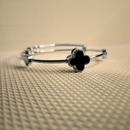 Four Leaf Clover Bangle - Silver