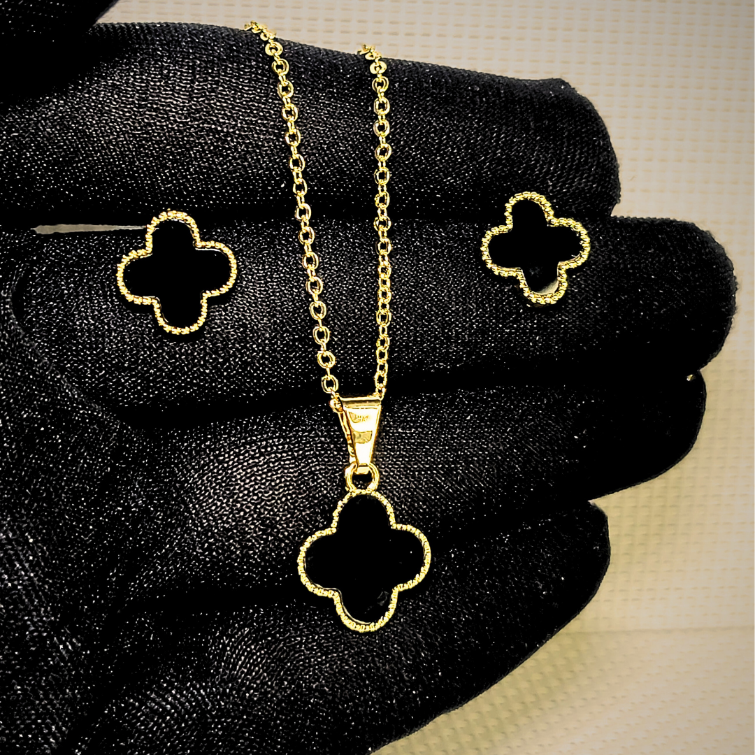 Clover Necklace with earrings - Golden